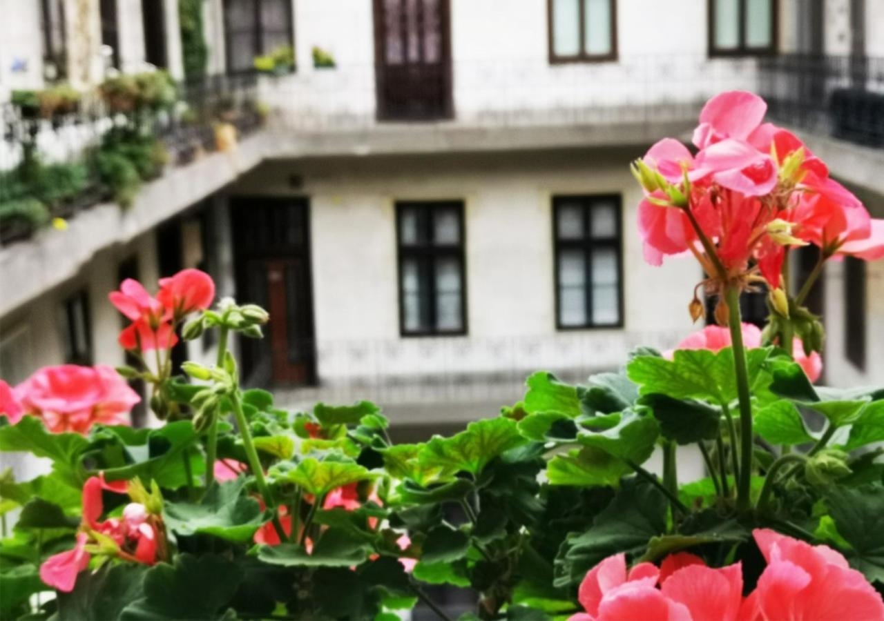 Cozy Design - Near Keleti & Citypark Apartment *