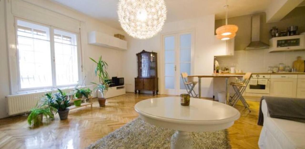 Apartment Radnoti Art Studio