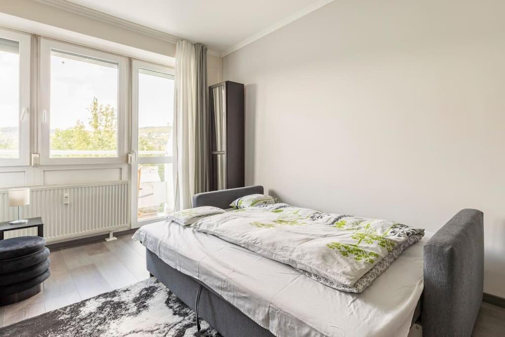 Lovely 1 Bedroom Flat - Gazdagret Apartamento Budapest
