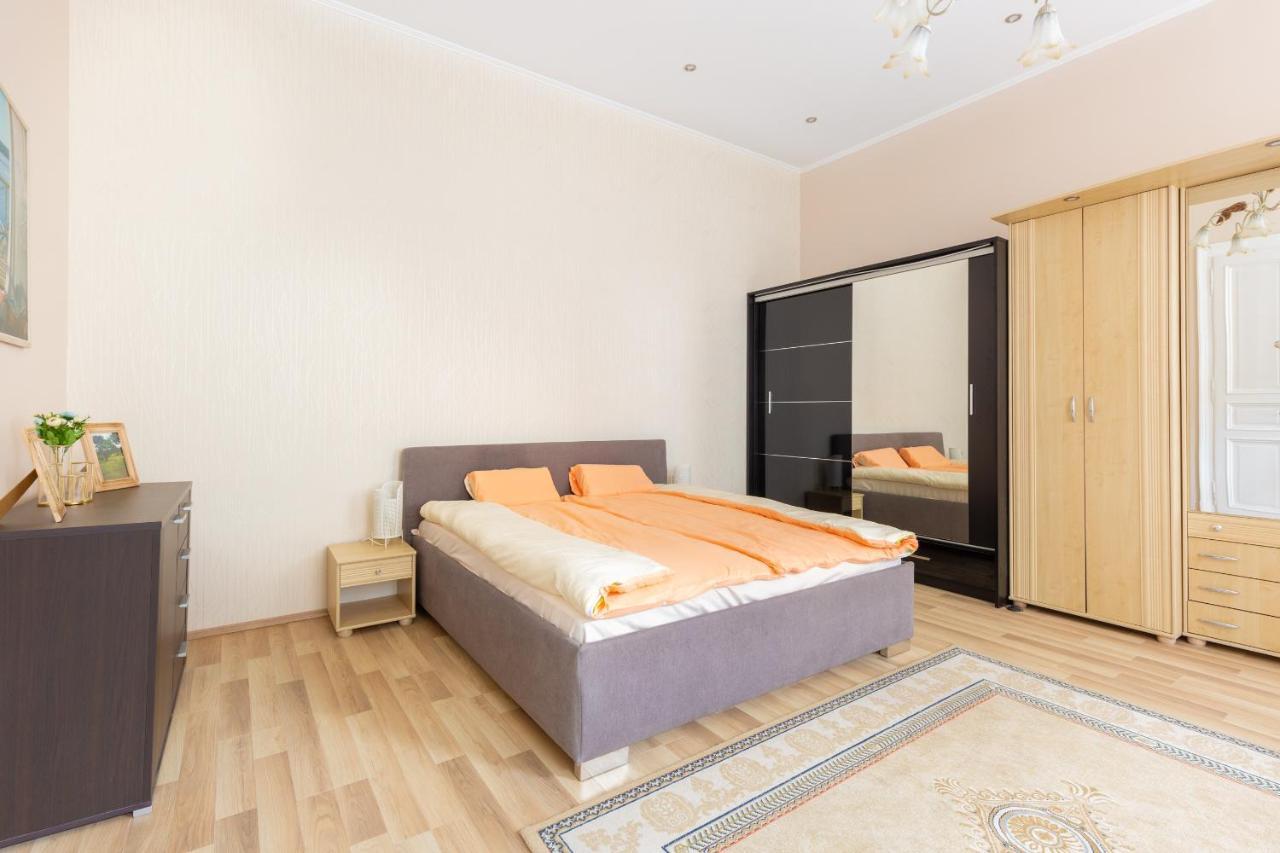 F24 Ferenc Budapest
