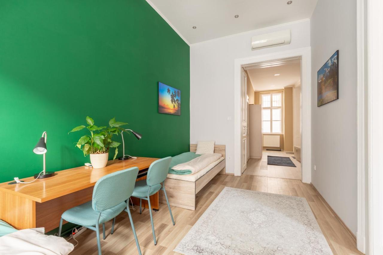 Apartamento F24 Ferenc