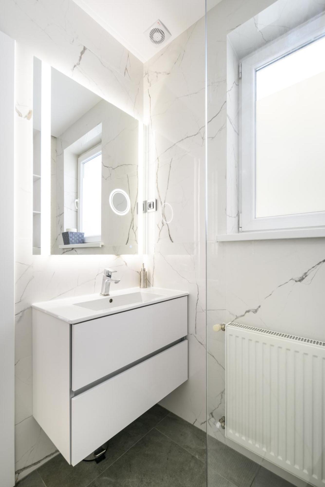 Appartement Triplex, Rooftop With Parlament View & Jacuzzi *