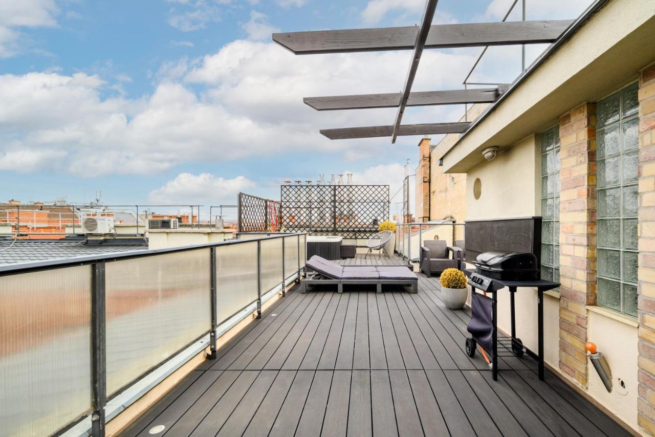 Triplex, Rooftop With Parlament View & Jacuzzi Apartament Budapeszt