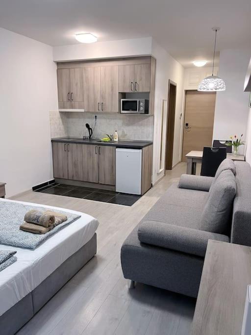 Appartement Corvin Cozy With Balcony309 Budapest