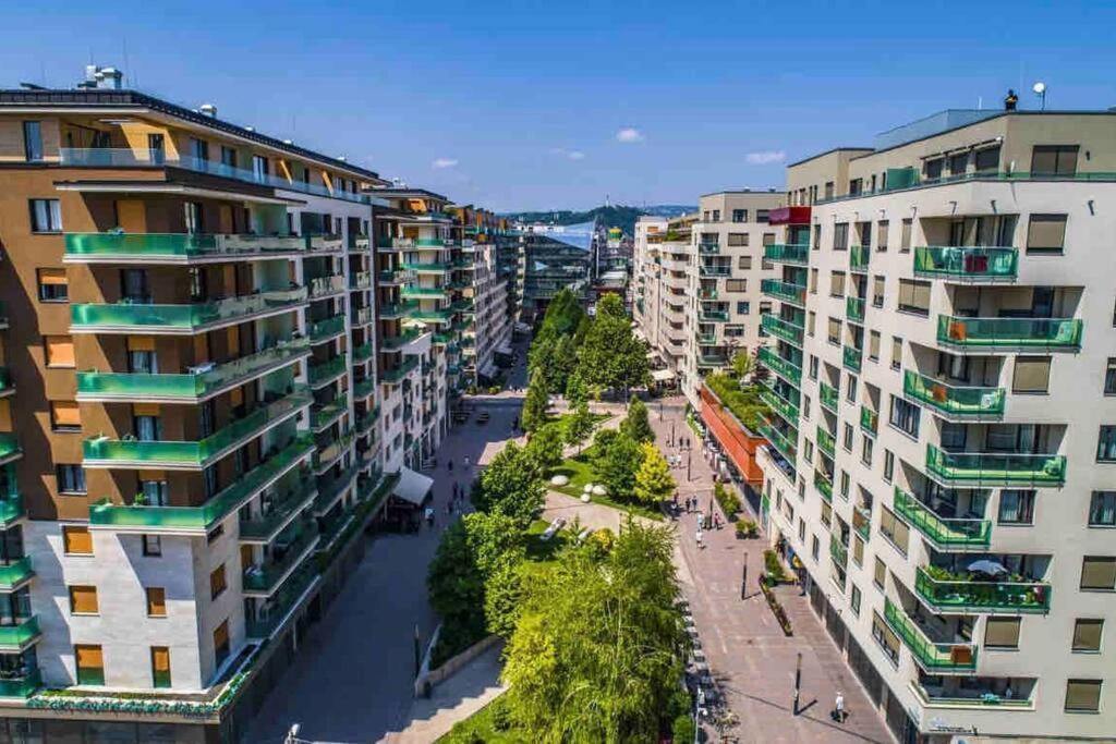 Appartement Corvin Cozy With Balcony309