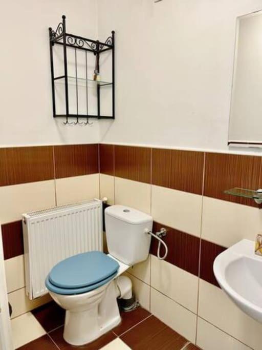 Appartement A14 Parliament Sunflower Cozy *