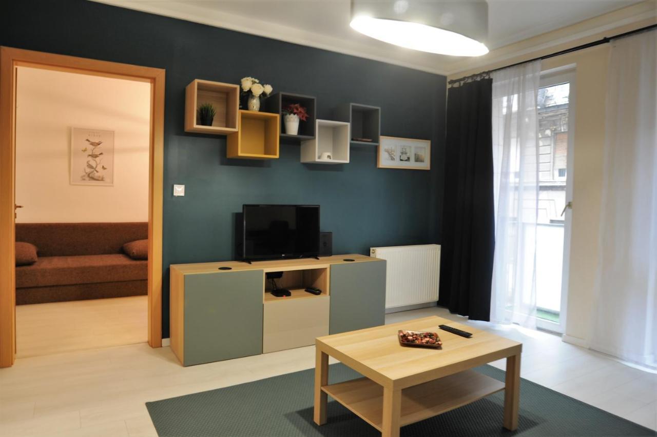 Lovely In The Heart Of Apartmán Budapest