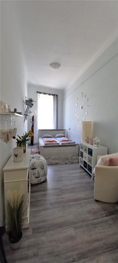 Imadnivalo Apartman Kozponti Helyen Apartman