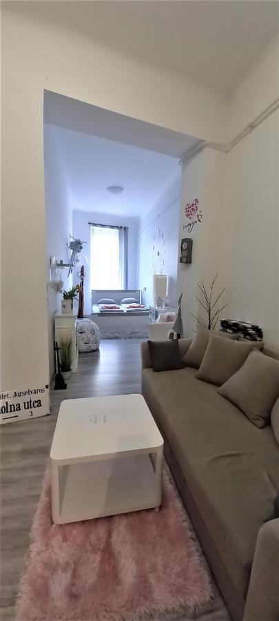 Imadnivalo Apartman Kozponti Helyen Apartman