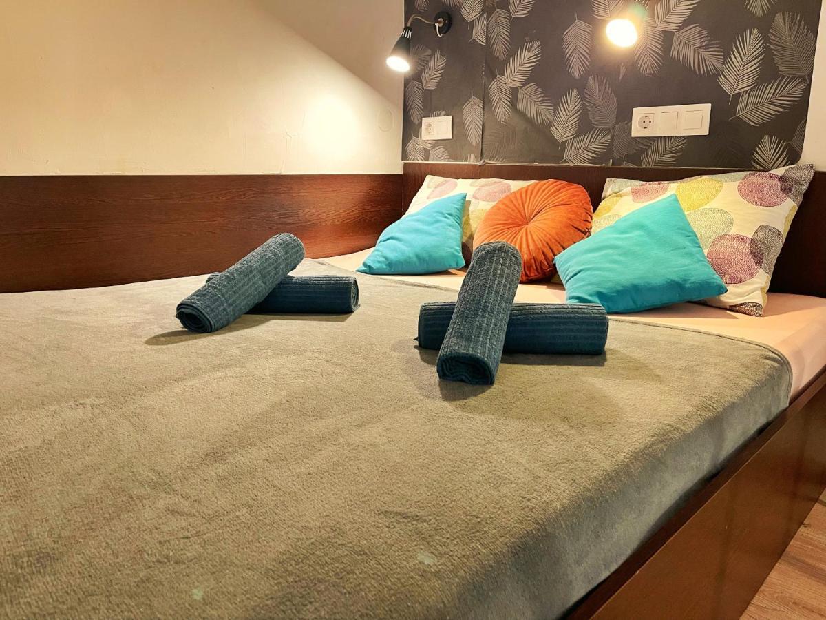 Central Budget Lofts *