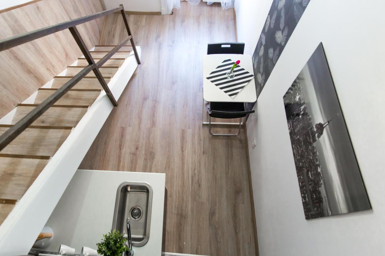 Central Budget Lofts *