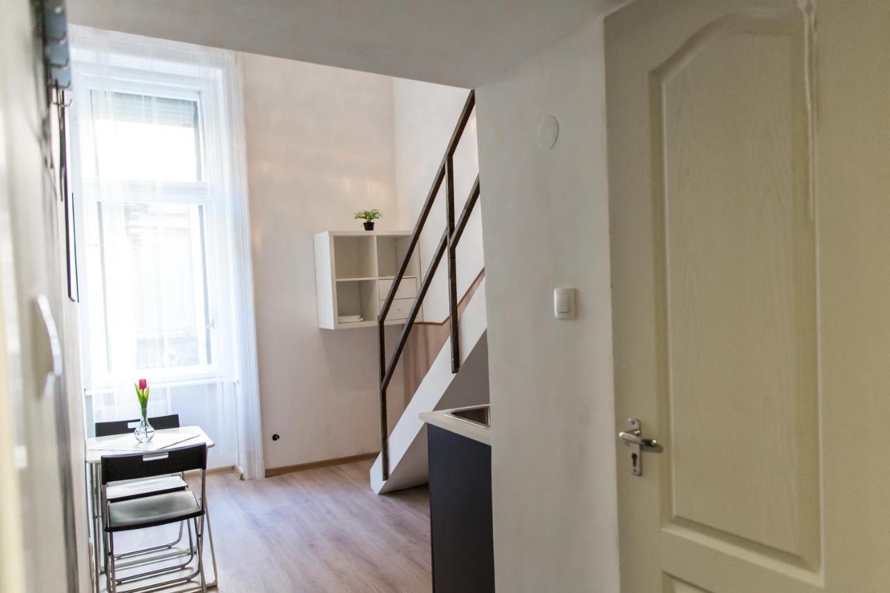 Central Budget Lofts Lägenhet