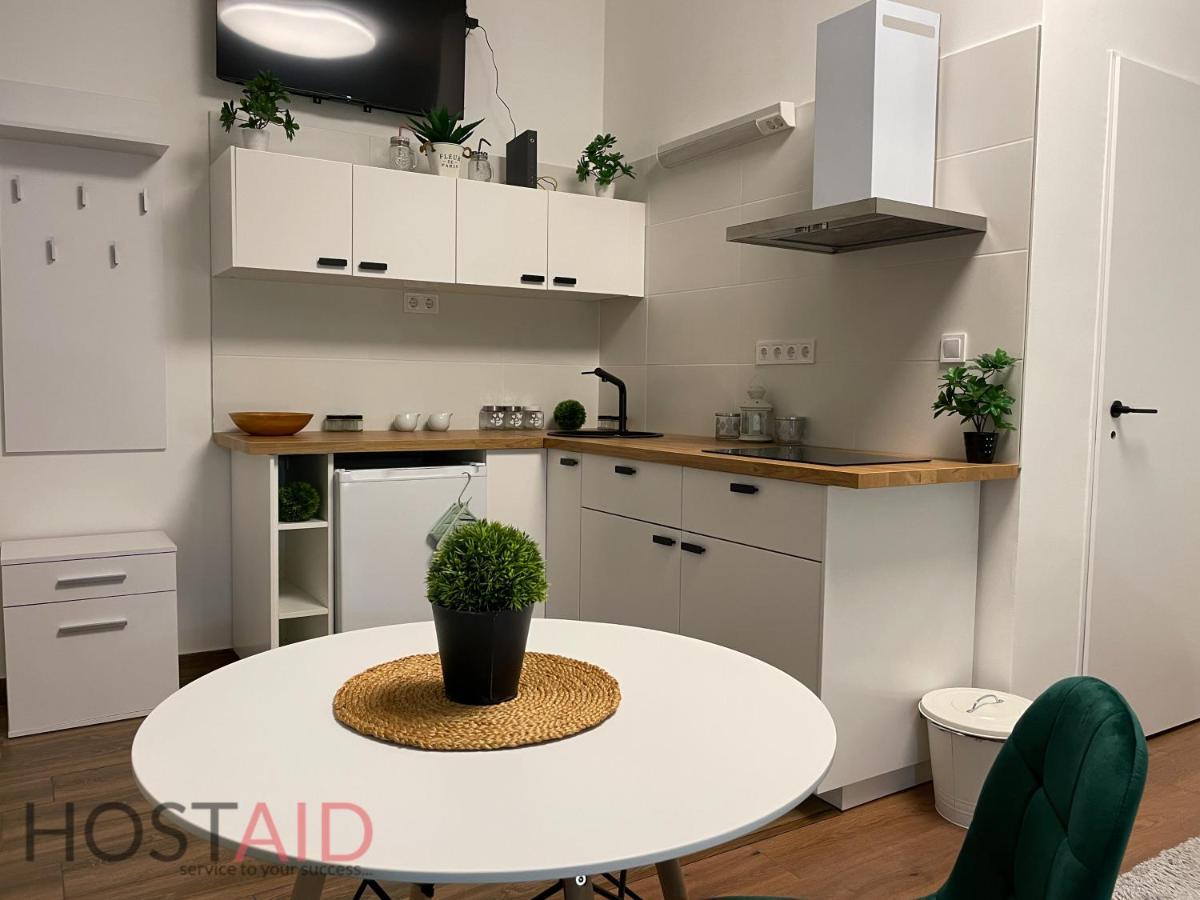 D68 - Hostaid Apartmán *