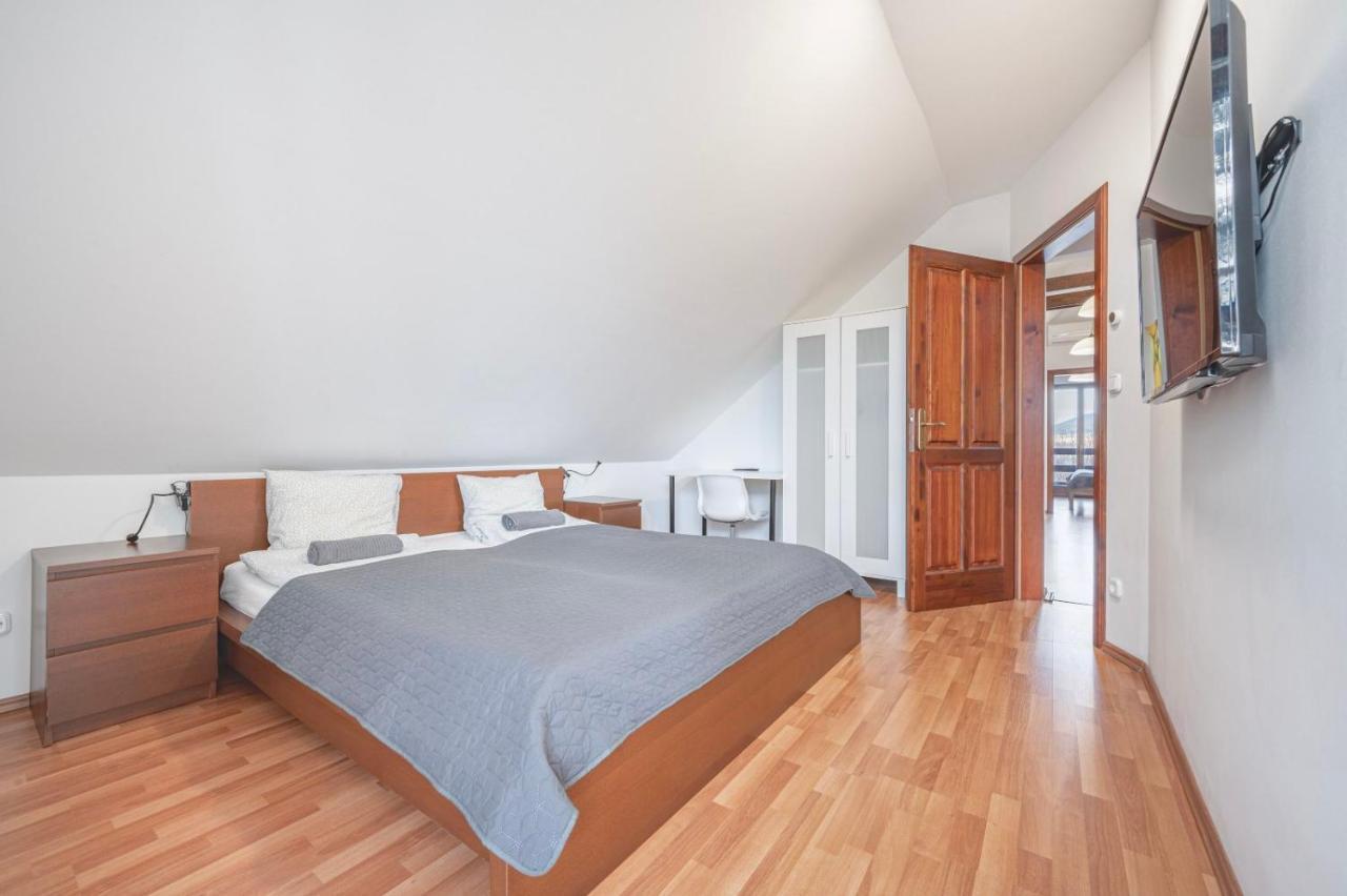 Panorama Buda Villa *