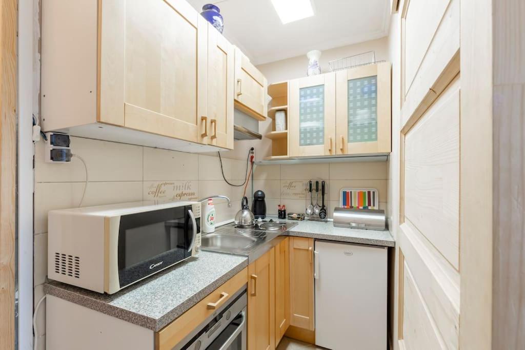 Lovely 1 Bedroom Flat - Gazdagret Apartamento Budapest