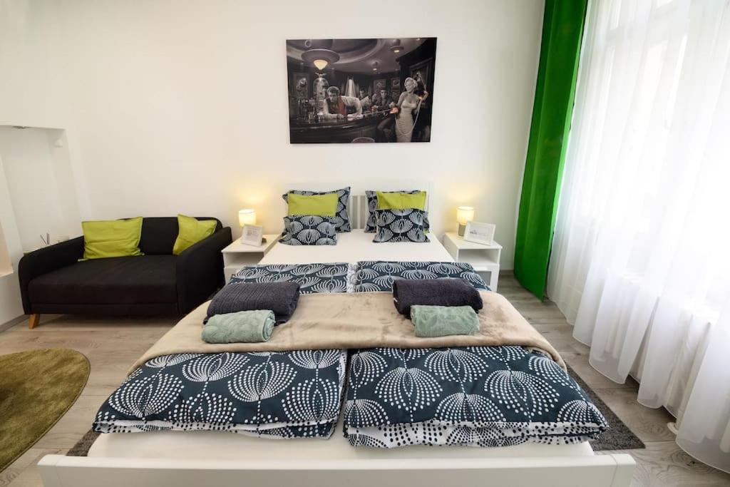 Erezd Magad Otthon Sziveben Appartement *