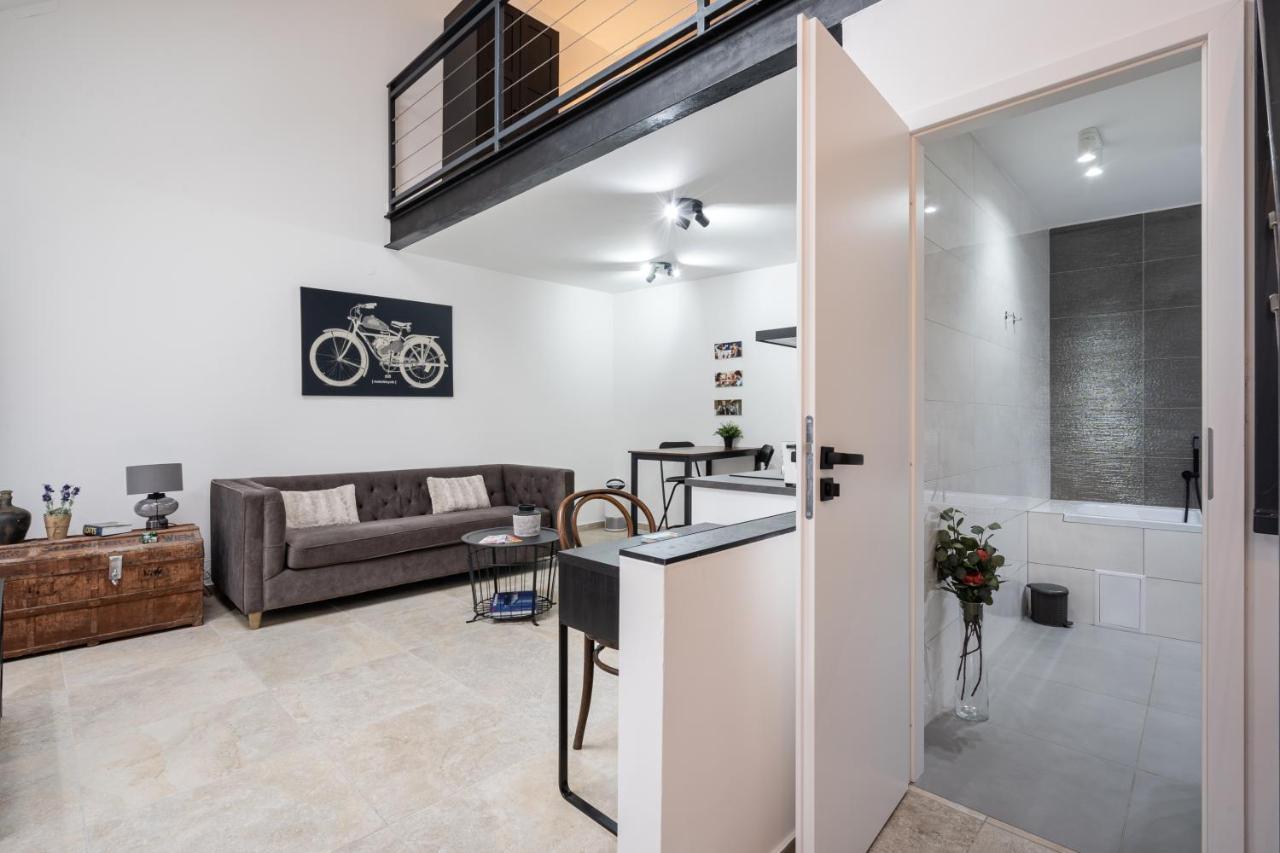 Station With Gallery Appartement *