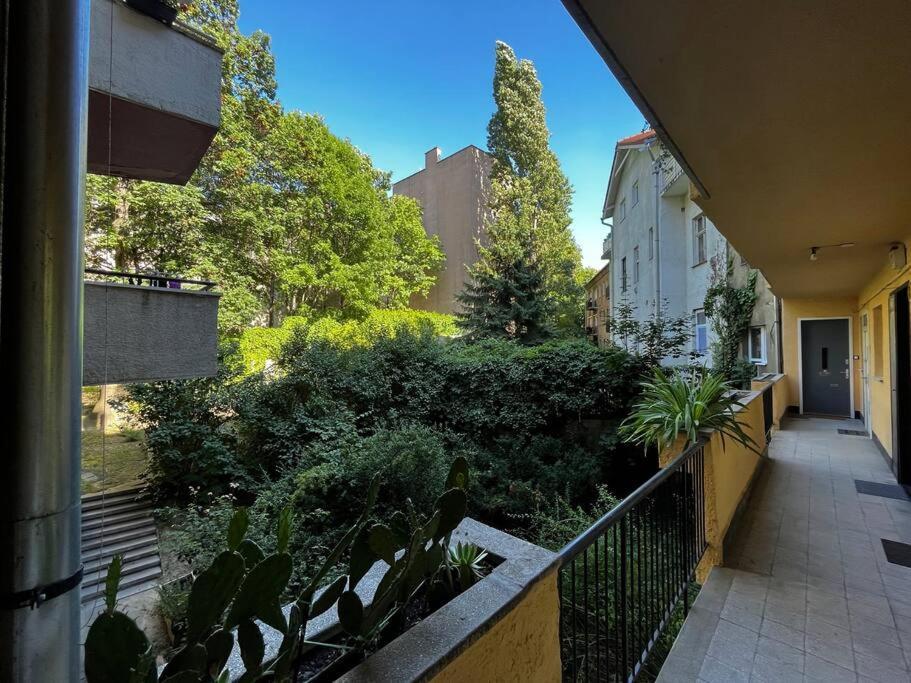 Renovated Stylish Flat At The Castle&metro Budapest