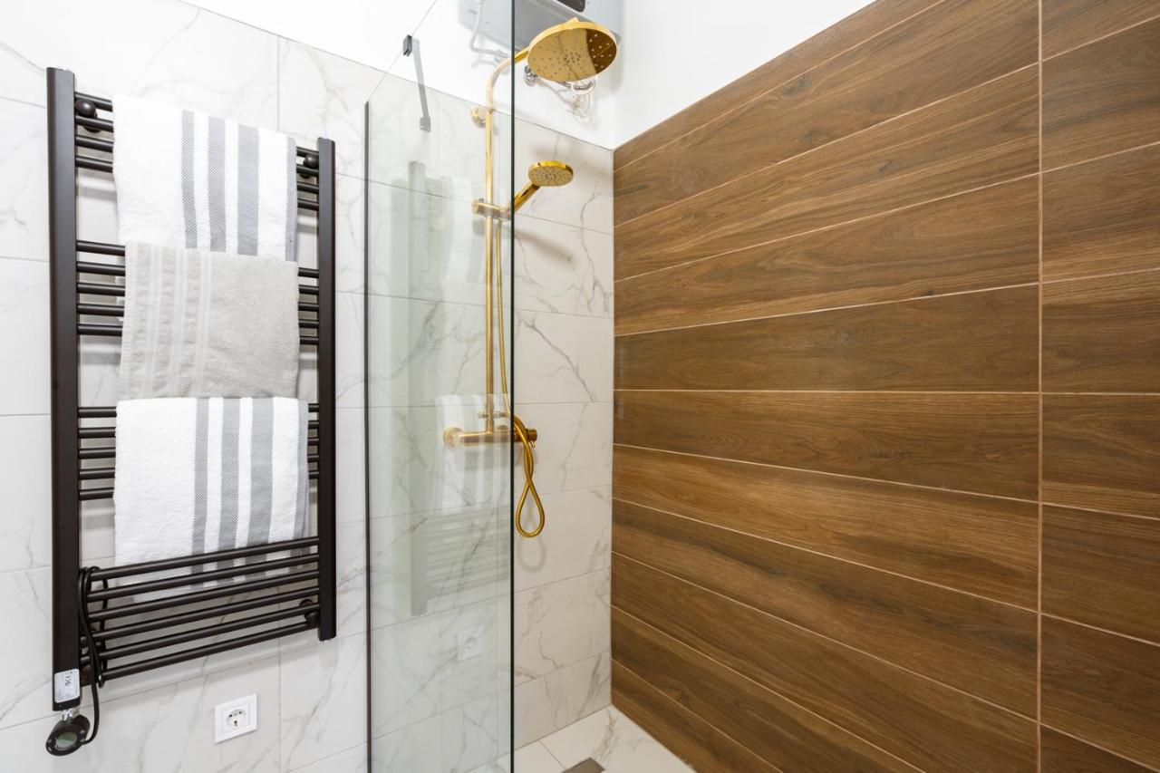 Appartamento King's Comfort - Superb Modern Style At Gozsdu Garden *