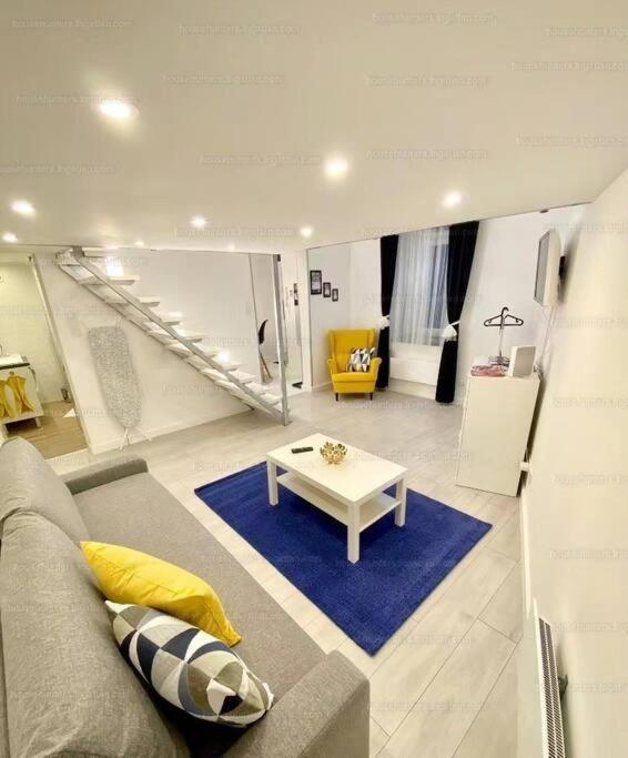 Apartment Keleti Palyaudvar Train Station-home