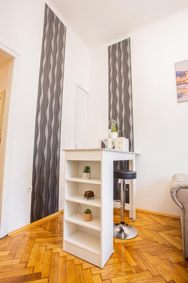 Vaci Street Budapeszt