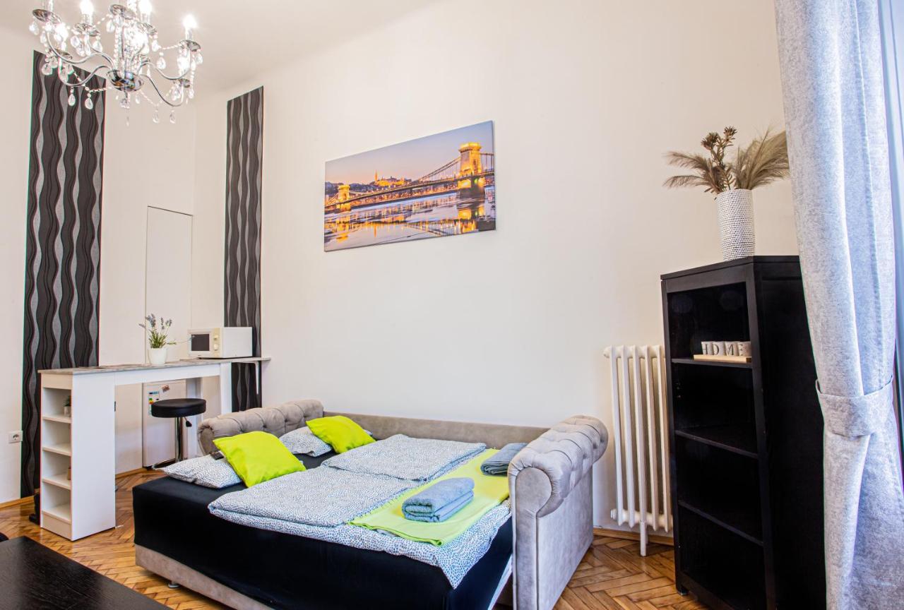 Vaci Street Budapeszt