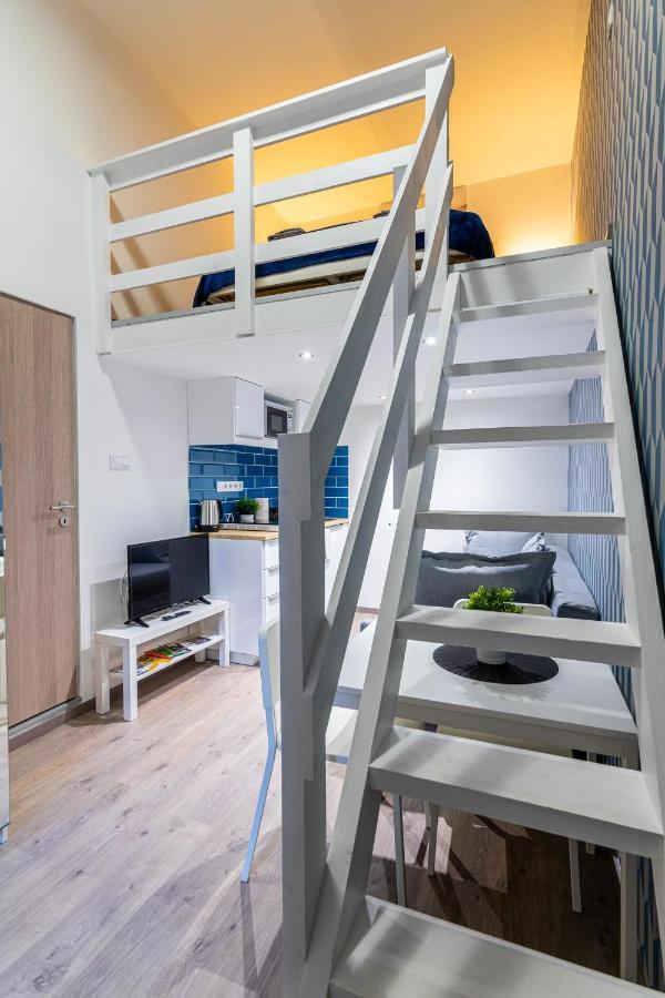 Apartment The Right Choice