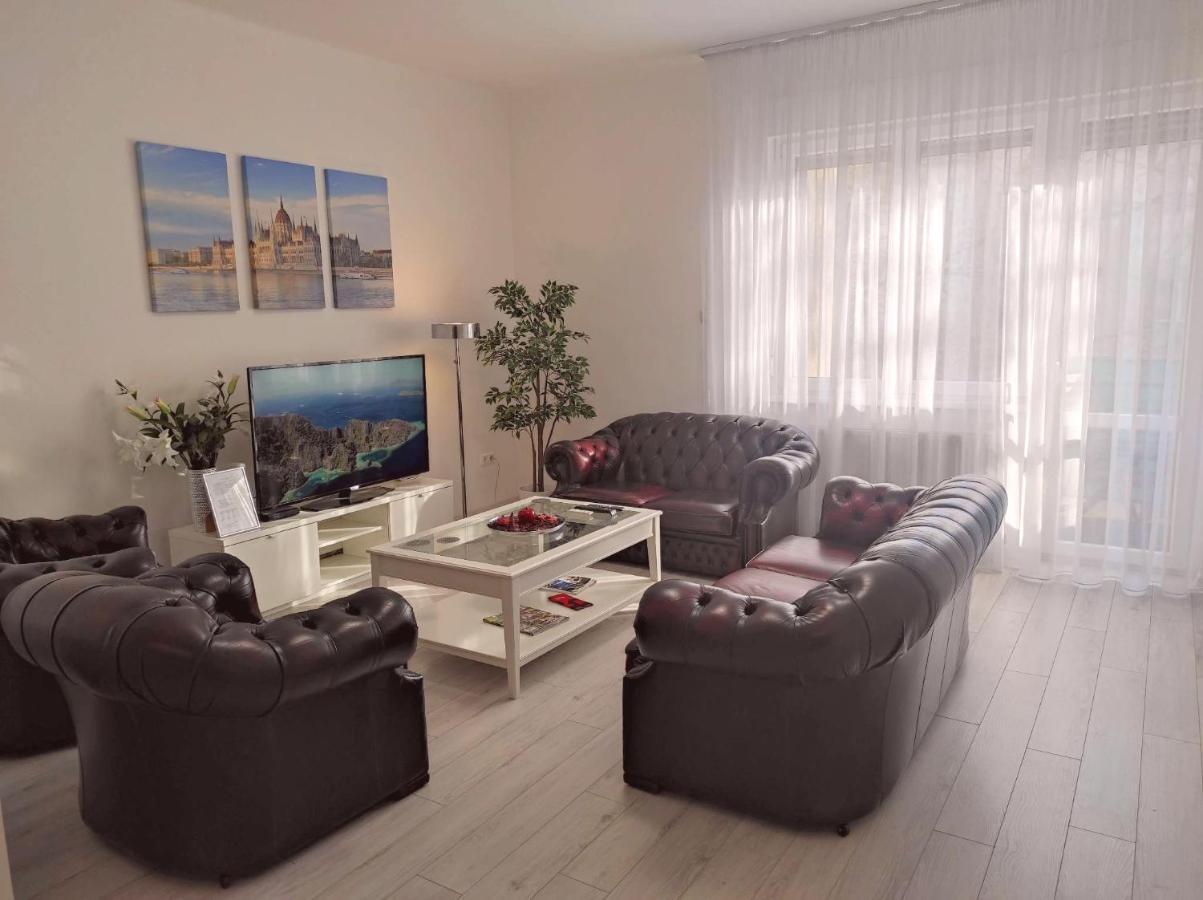 Pannónia Luxury With Wifi&balcony Apartamento *