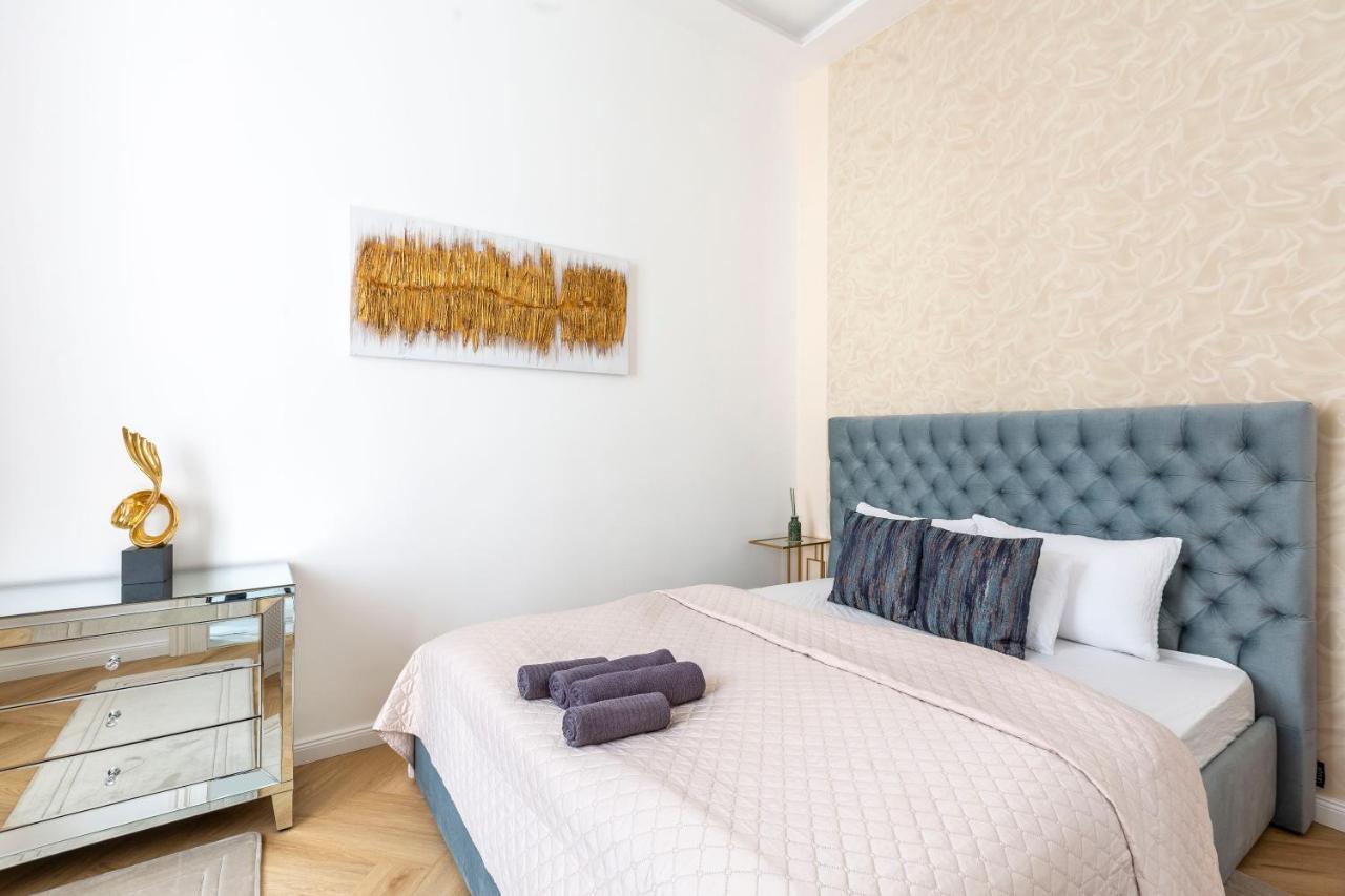Luxurious Bajcsy Next To The Basilica *