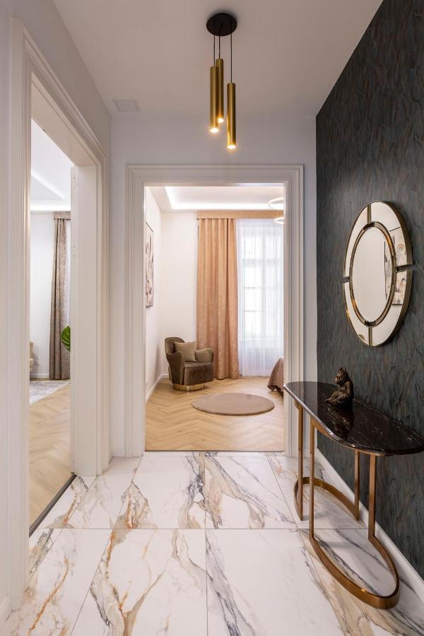 Appartement Luxurious Bajcsy Next To The Basilica Budapest