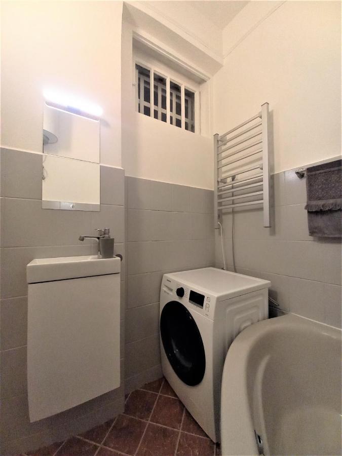 Apartment Quiet And Private Studio In The Center Budapest
