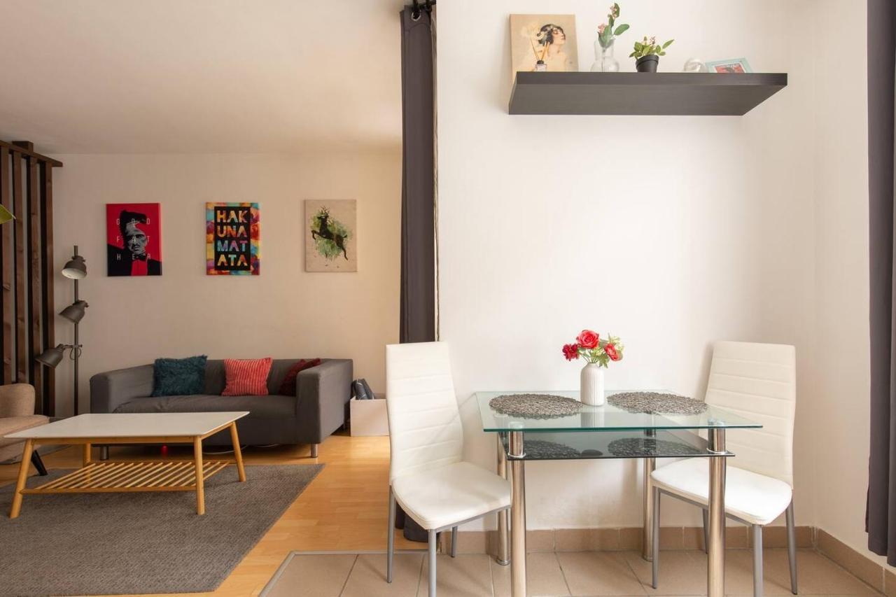 Apartament Spacious With Private Car Park & Balcony Budapeszt