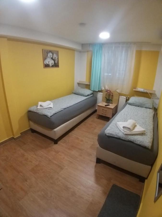 Penzión pre hostí Deniz *