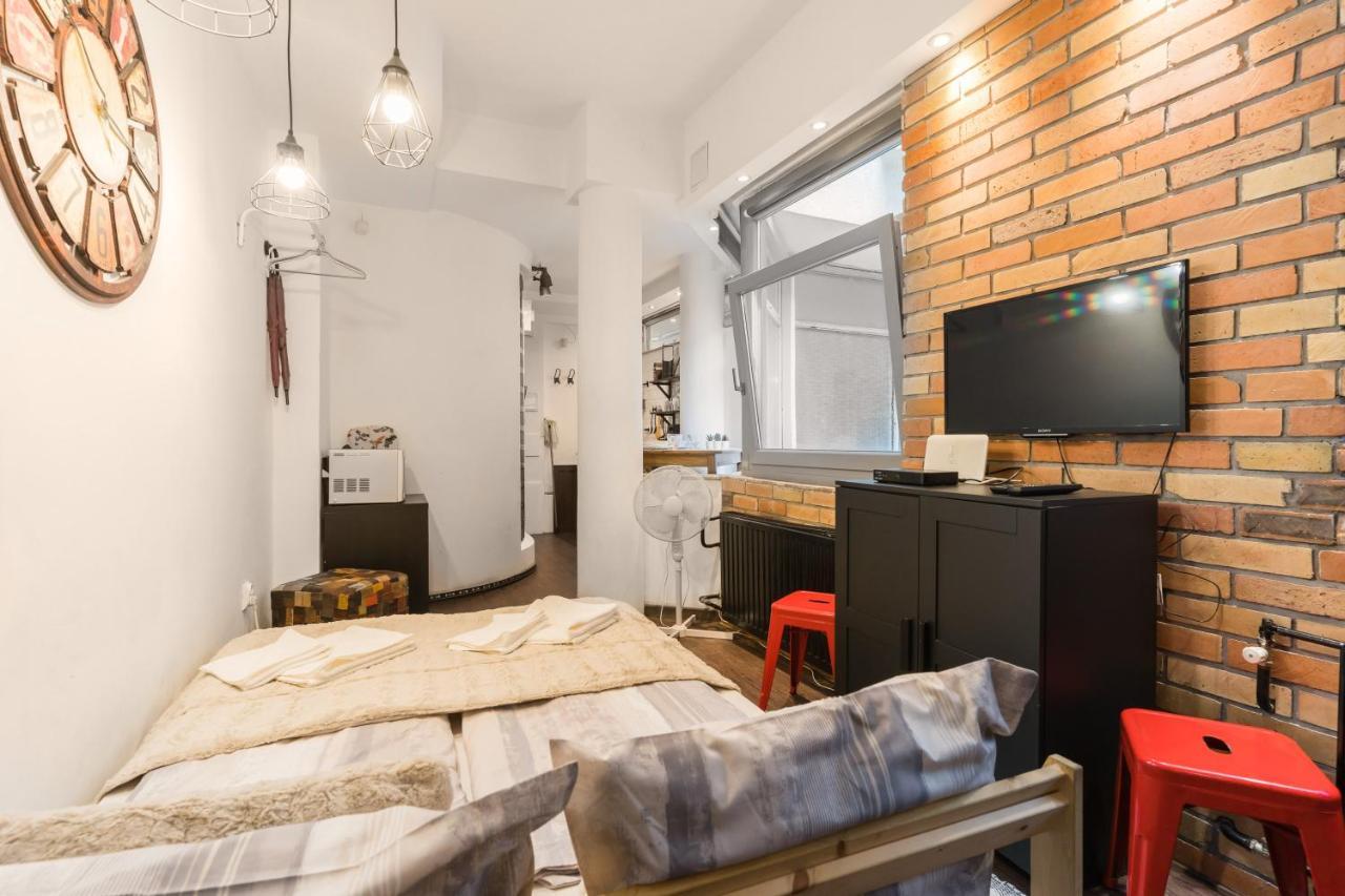 Apartman Cheerful Downtown *
