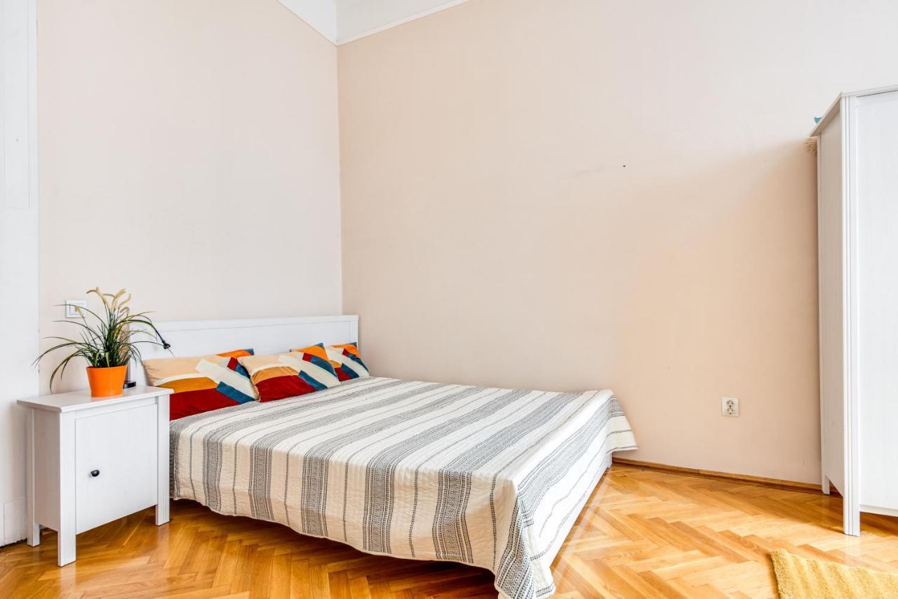 Vintage In The Jewish Quarter Apartment Budapest