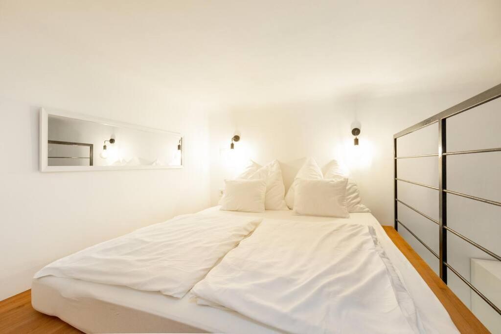 Stylish And Smart In The Center Budapest