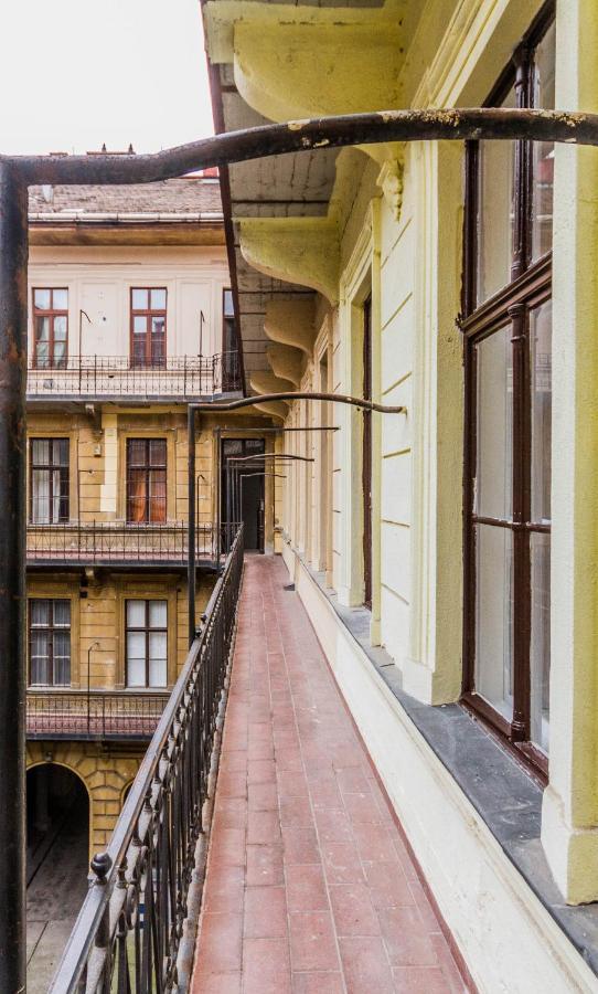 The Museum Living Apartment *