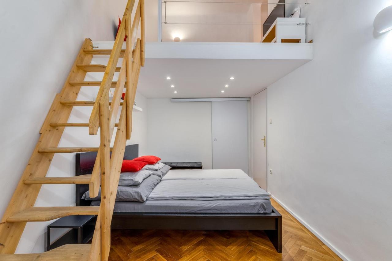 Apartman Little Cola In Dohany Street With Ac *