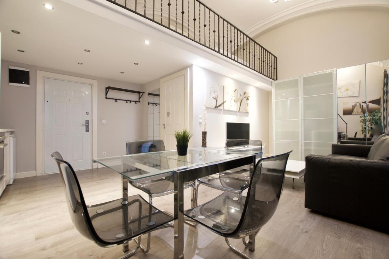 Apartment Flatiron Building - By Hi5 *