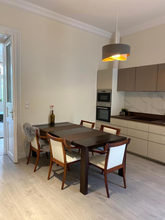 B16 Gellert Apartamento *