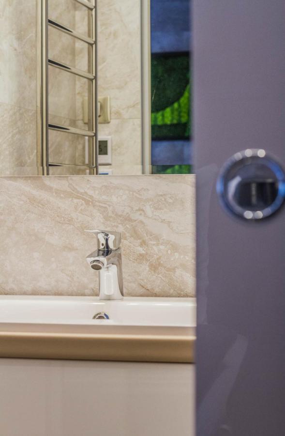 Chain Bridge Studio Apartment Budapest