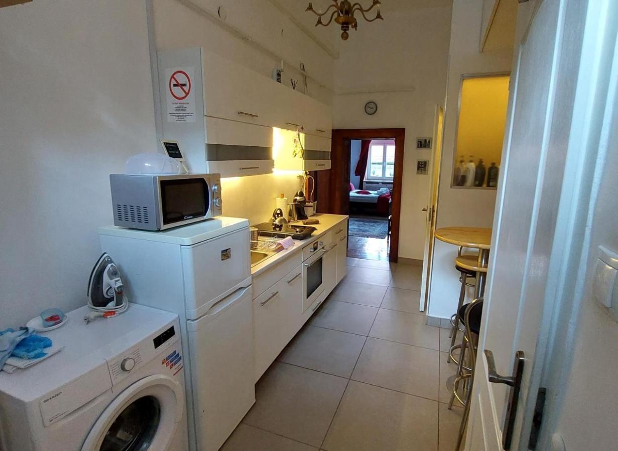 Classical In The Old Pest Appartement Budapest