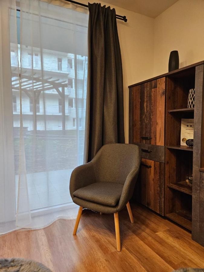N&z Apartman Close To The Downtown Appartement