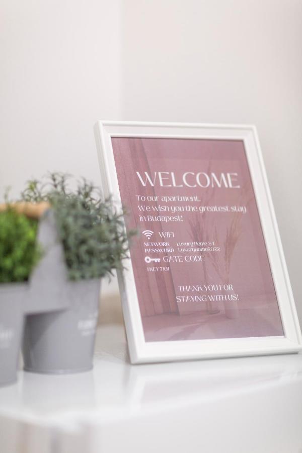Stylish Luxury By Anna Apartment