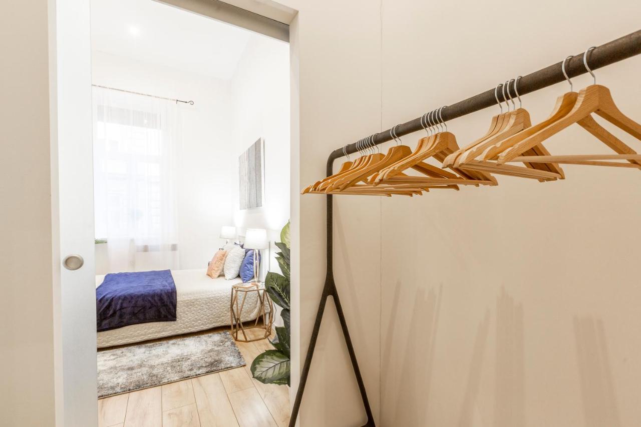 Apartment Stylish Luxury By Anna Budapest