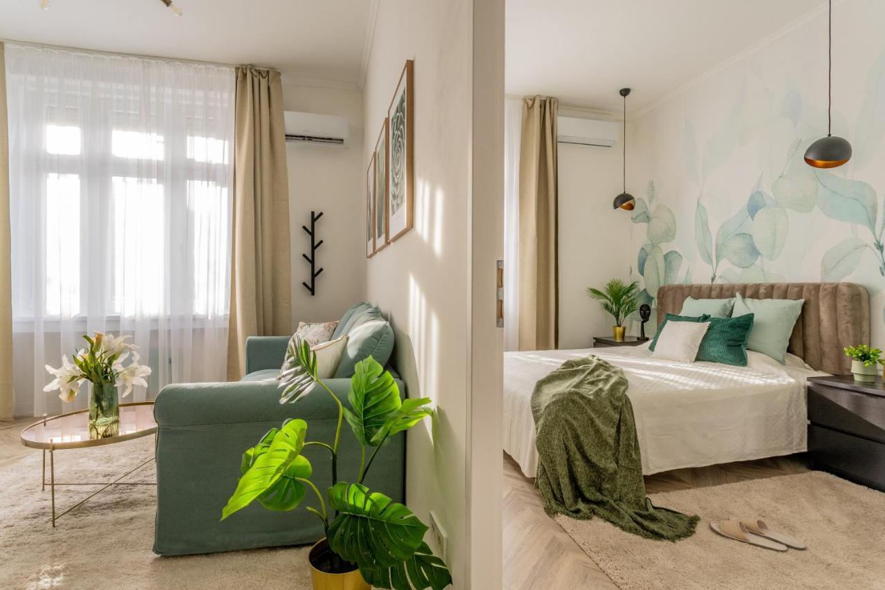 Blue Lagoon Apartment