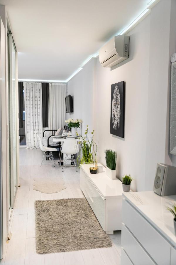 Castle In The Center Apartment *