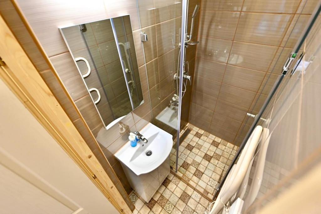 Cute Gallery Flat In Kiraly Street Apartament *