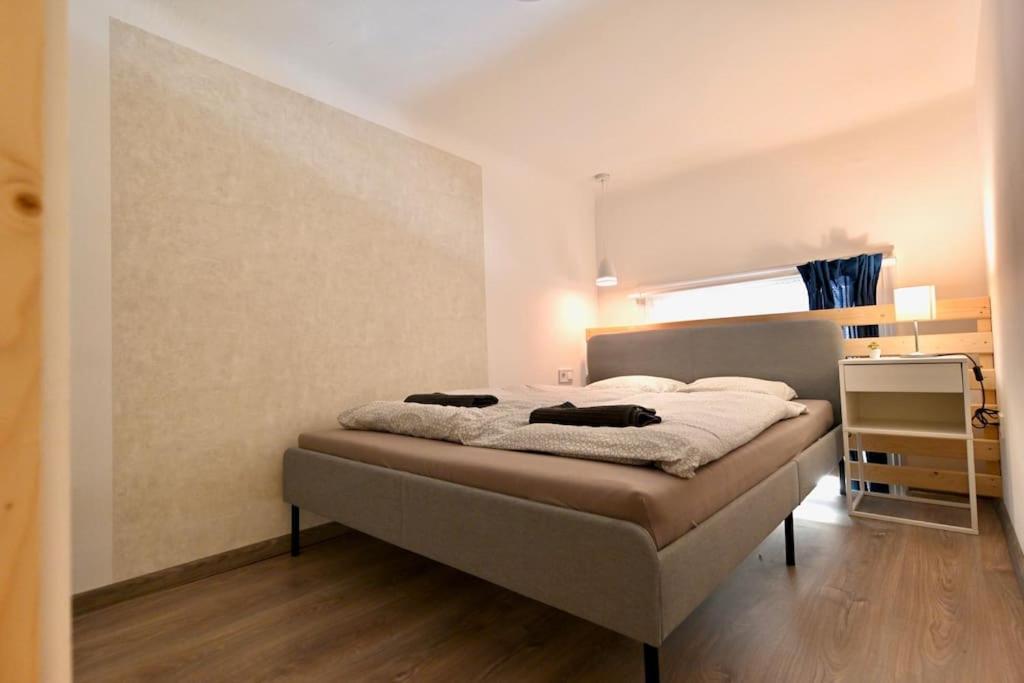 Cute Gallery Flat In Kiraly Street Apartament Budapeszt