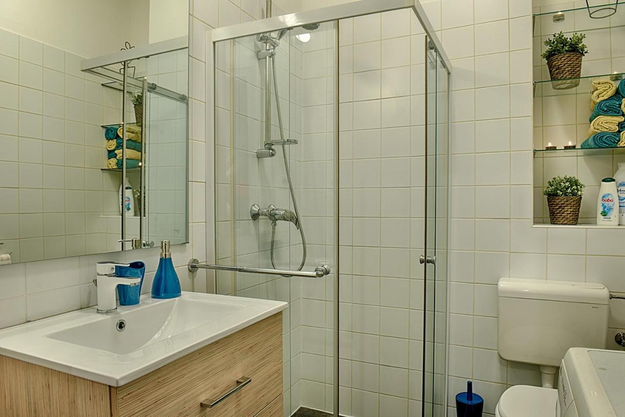 Lane With Gallery Apartamento
